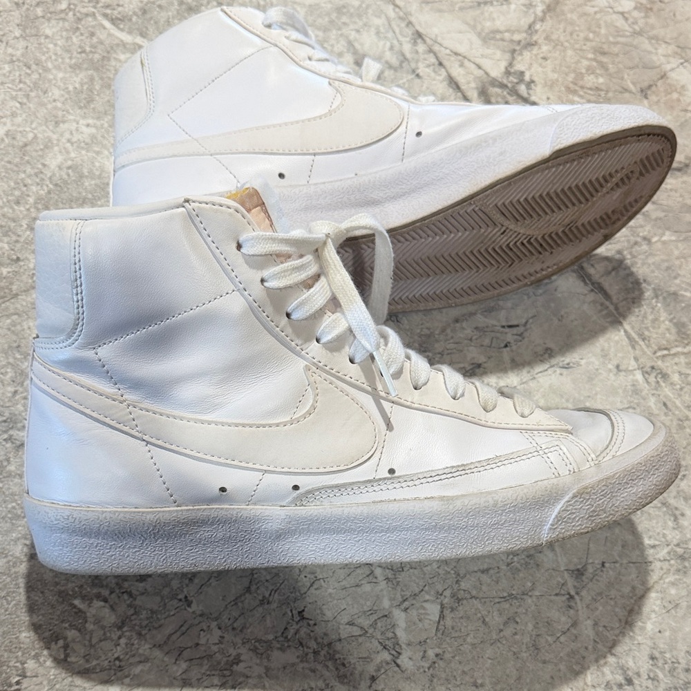 Nike Blazer Mid ‘77 White High-Top Sneakers